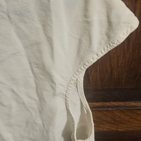 St. John Tie Neck Women's Blouse Sz 8 Ivory Silk Spandex Blend Casual Summer - Picture 6 of 6